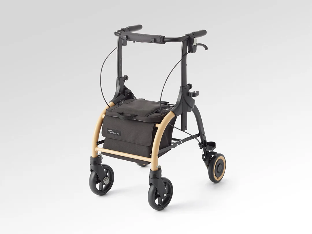 いす付き歩行車　ウォルオル